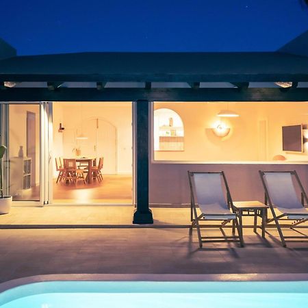 Villa Tropico - Design House With Pool In Corralejo Eksteriør billede
