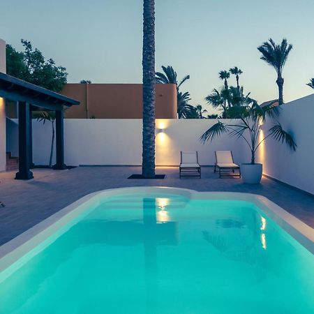 Villa Tropico - Design House With Pool In Corralejo Eksteriør billede