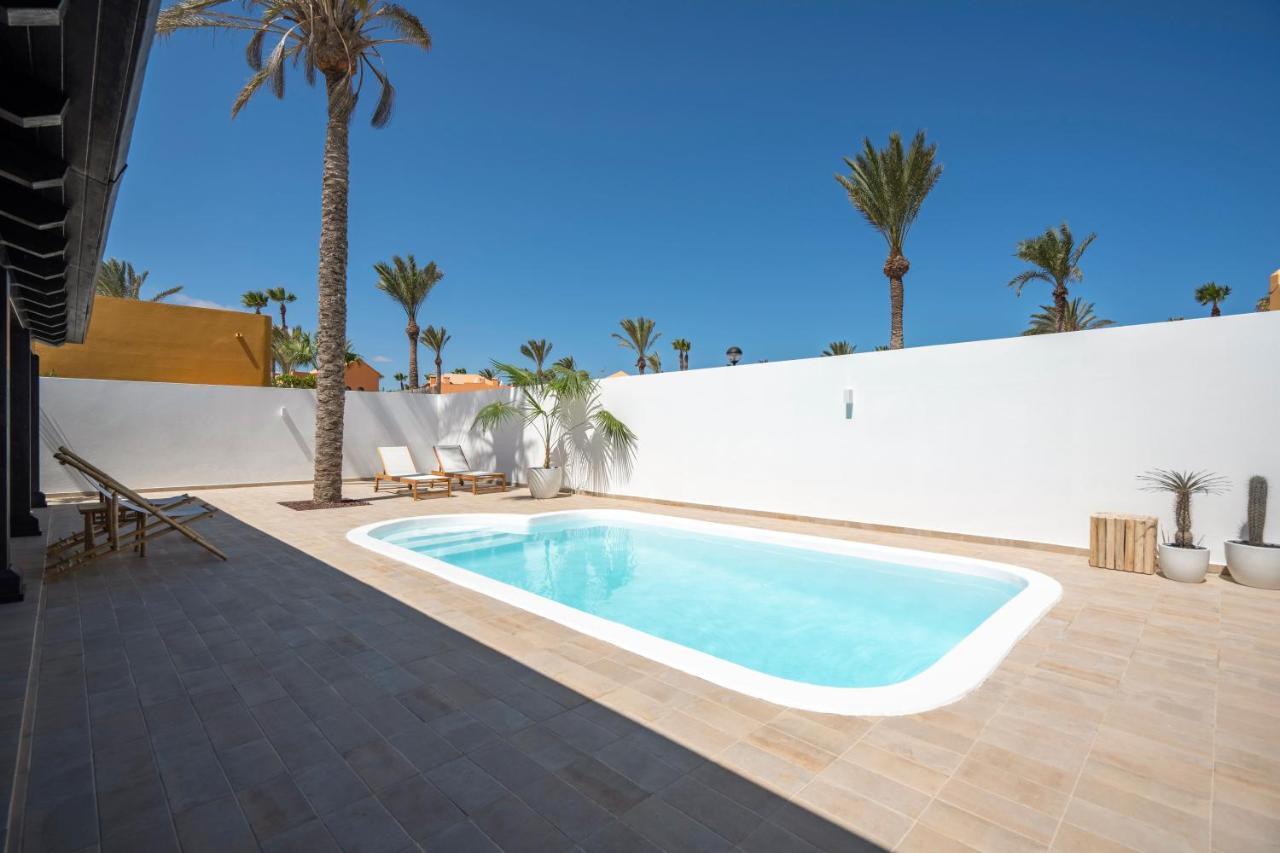Villa Tropico - Design House With Pool In Corralejo Eksteriør billede