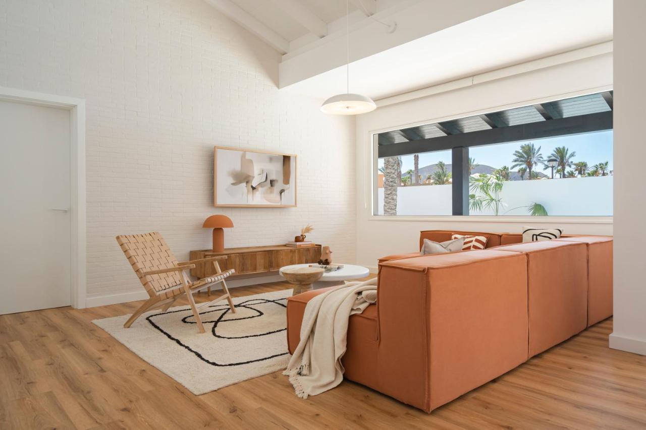 Villa Tropico - Design House With Pool In Corralejo Eksteriør billede