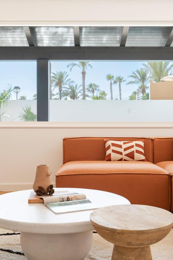Villa Tropico - Design House With Pool In Corralejo Eksteriør billede