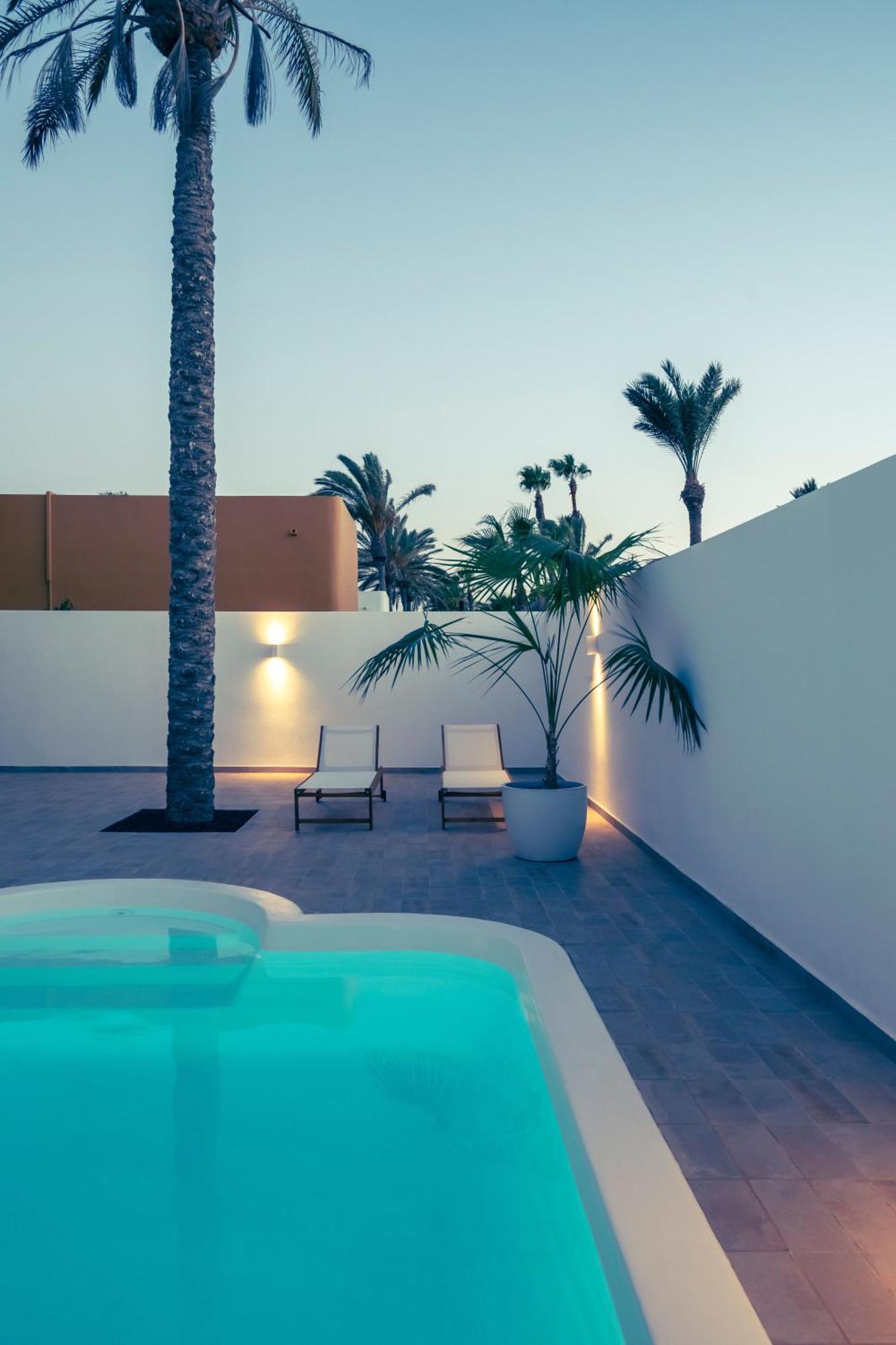 Villa Tropico - Design House With Pool In Corralejo Eksteriør billede