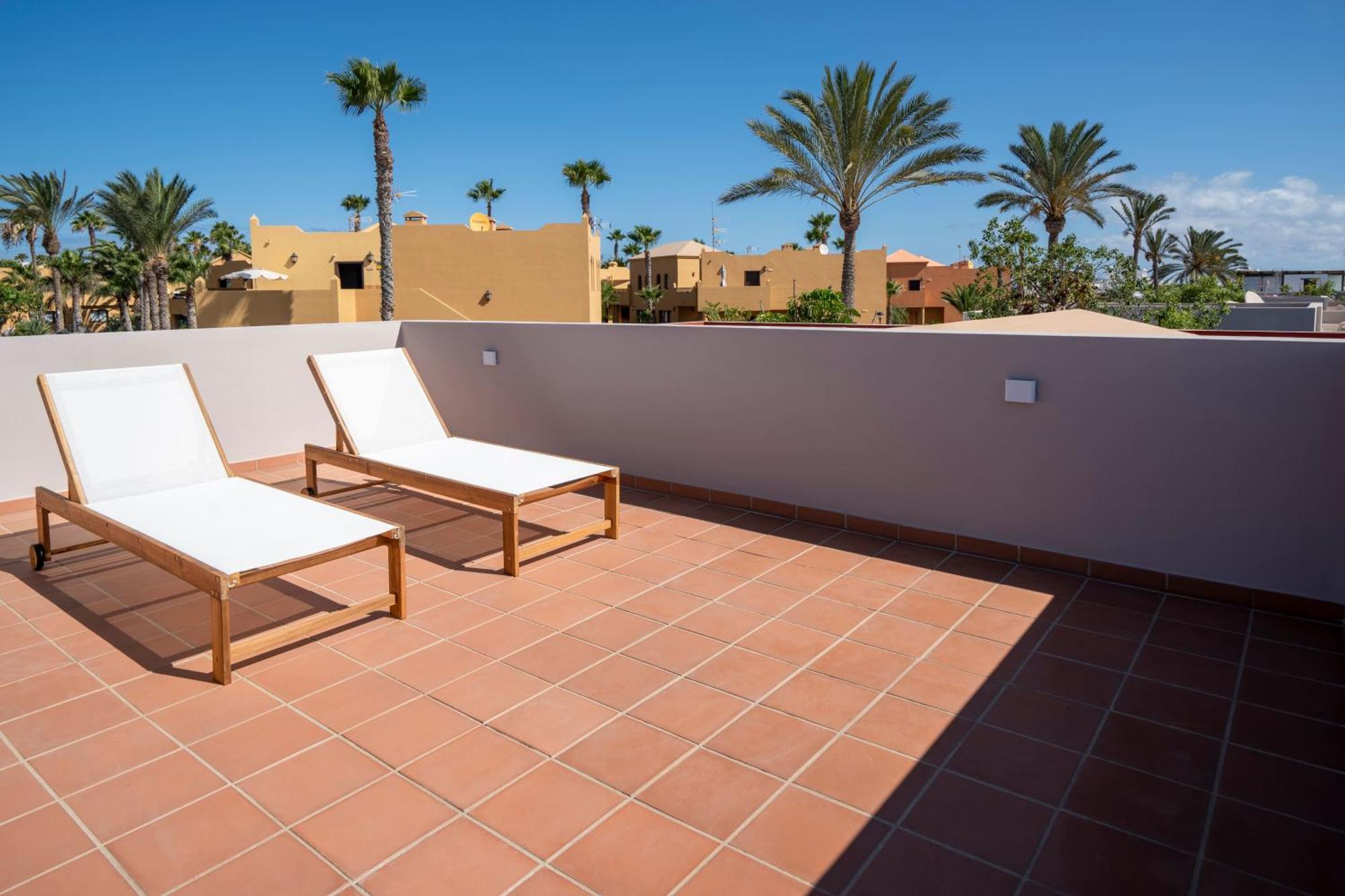 Villa Tropico - Design House With Pool In Corralejo Eksteriør billede